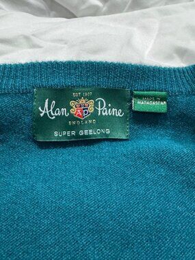 Alan Paine Wool V-Neck Sweater
